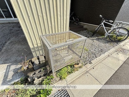 亀田港町５５番戸建[4LDK/92.3m2]の共用部1