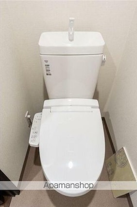 市谷台町坂フロント[2LDK/46.92m2]のトイレ