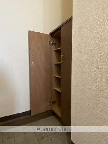 ウィステリアフラットの内装写真