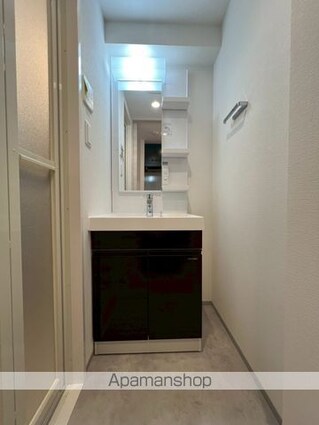 東京都新宿区北新宿４丁目[2K/25.36m2]の洗面所