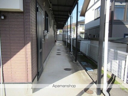 トレジャー２号館[2DK/44.71m2]のエントランス