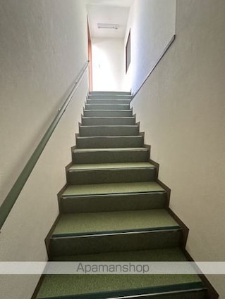 ルネス鶴見[3LDK/88.23m2]の共用部4