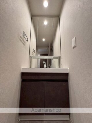 コートレジデンス南大塚[1LDK/40m2]の洗面所