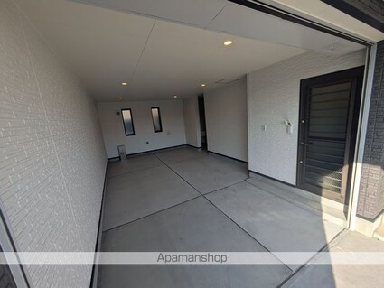 東京都立川市一番町２丁目[1LDK/68.64m2]のエントランス