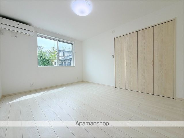 グリュックスハイム文化町Iの内装写真
