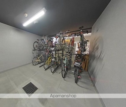 レジディア三越前[1K/20.05m2]の共用部1
