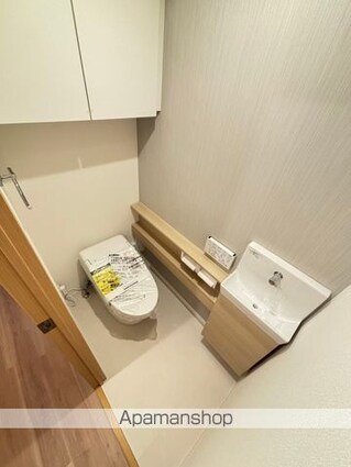 プラウドフラット鶴見Ⅰ[2LDK/56.07m2]のトイレ