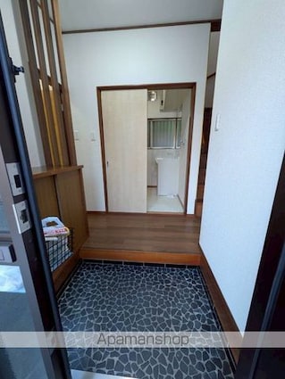 長房町戸建[4DK/66.42m2]の玄関