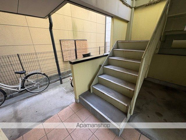 フェアリーアオイの玄関写真