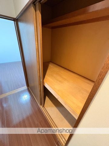 札幌市南北線 平岸駅 徒歩6分 2階建 築63年の内装写真