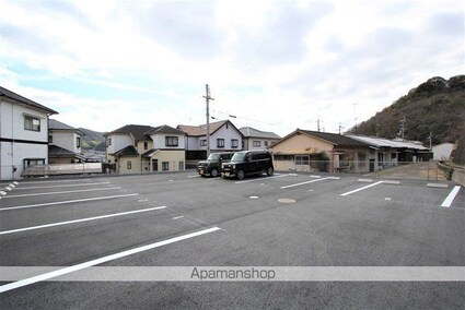 ＤＬ－ＴＥＲＲＡＣＥ[1LDK/34.13m2]の駐車場