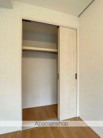ヴィップ新宿御苑[1R/26m2]の収納