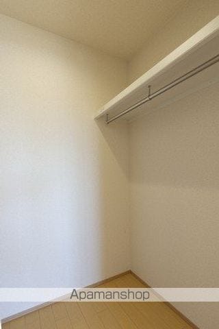 ポンデュガールの内装写真