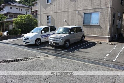 ラヴィアンローズ　Ｃ棟[2LDK/72.28m2]の駐車場