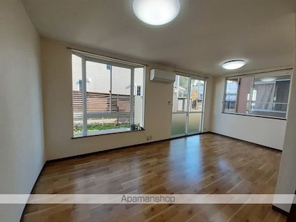 ファミール石芝ＡＢＣ[3LDK/77.76m2]のリビング・居間