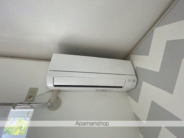 ホワイトビラ御門台の内装写真