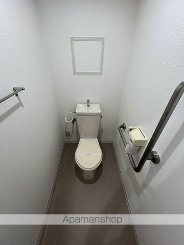 ブランミュール陶器の内装写真