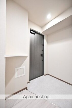 東京都目黒区東山２丁目[1K/26.27m2]の玄関