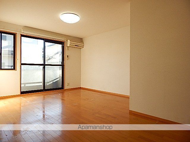 ストークの内装写真