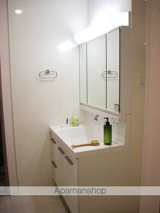 ＤーｒｏｏｍＣＶＩＩＩ[2LDK/52.57m2]の洗面所