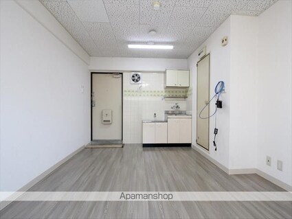 花繁ビル[1R/21m2]の内装