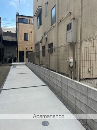 Ｗｏｏｄ　Ｃｒｅｓｔ　Ａｍａｎｕｍａ　Ｒｅｓｉｄｅｎｃｅ[1LDK/30.38m2]の共用部1