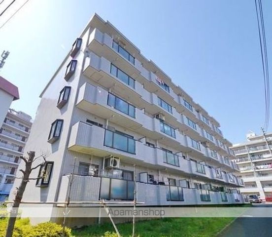 東大和市南街のマンションの外観1