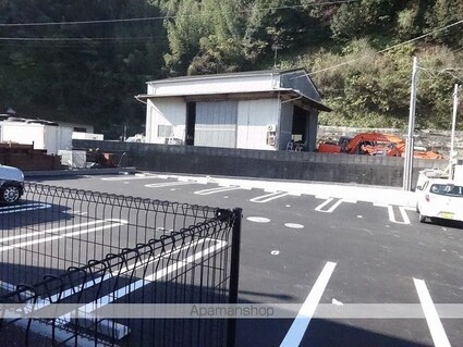 高知県高知市長浜[1LDK/38.94m2]の駐車場