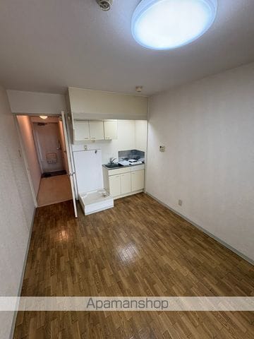 ニューシャトル仙台の内装写真