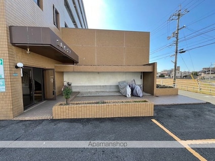 室町ハイツ[3DK/56.87m2]のエントランス