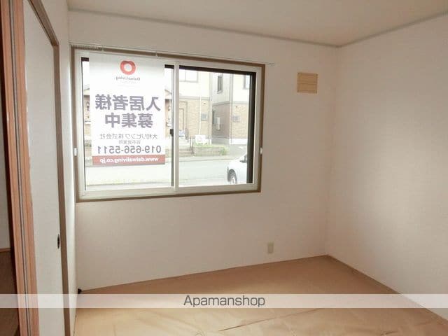 ロイヤルガーデン Eの内装写真