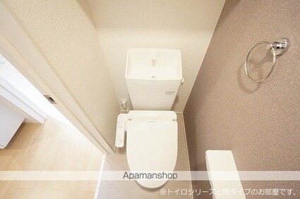 ラ・シモーヌ・メゾン　ＭＨ[1LDK/33.49m2]のトイレ