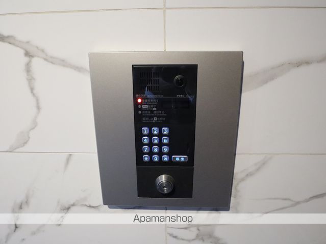 AVANTI ARATAMABASHIの玄関写真