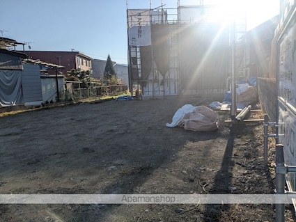 メゾン　シュバルツ[3LDK/79.5m2]の駐車場1