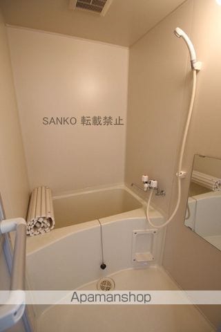 エクレアの内装写真