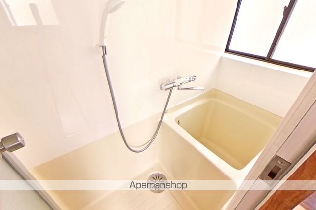 八反町ハイツの内装写真