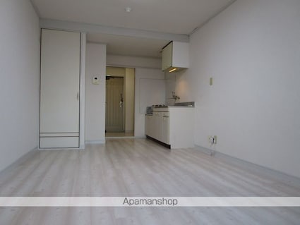 リエス河原町東[1R/20.67m2]のリビング・居間