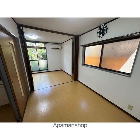 アーバンウェーブ岩成台の内装写真