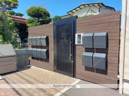 ＥＡＲＬ’Ｓ　ＣＯＵＲＴ北条[1R/30.76m2]のエントランス