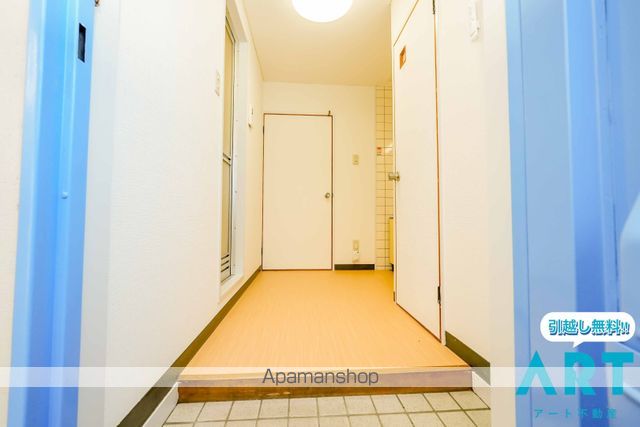 キャンパス中央の内装写真