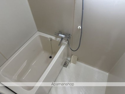 岡林マンション[4LDK/66m2]のバス