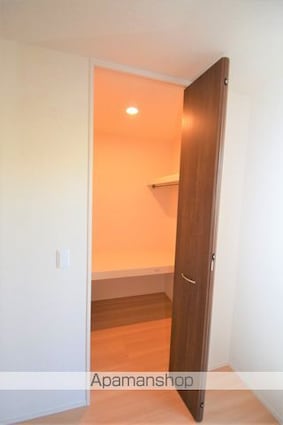 エスト出町[2LDK/52.54m2]の収納