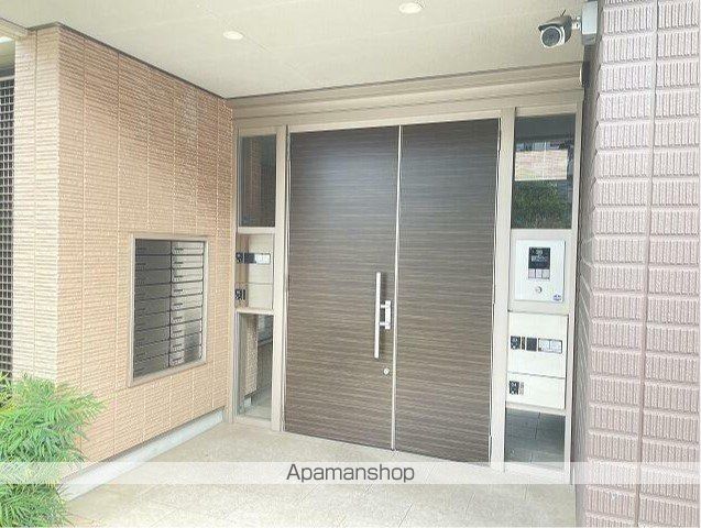 アイリスタ柏の玄関写真