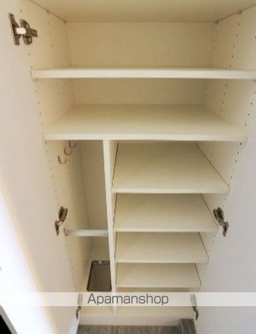 エストゥルース新小岩の内装写真