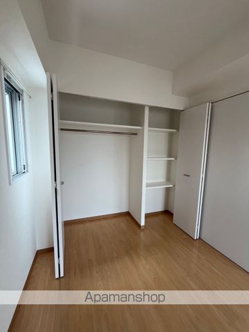 フォンターナ名昭の内装写真