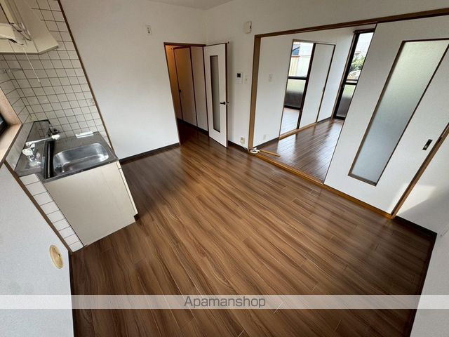 ドミール本郷 A棟の内装写真