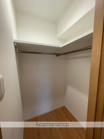 YAKUIN SQUAREの内装写真