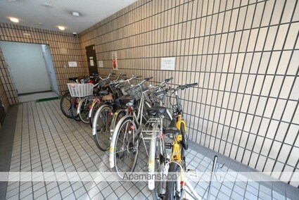 マートルコート桜台[1R/23.38m2]の駐車場