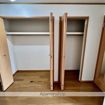 カームリー[2LDK/58.86m2]の収納