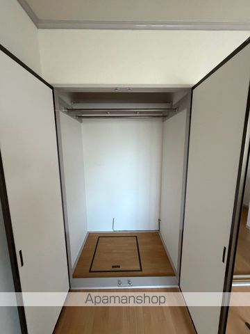 エステート近江B棟の内装写真